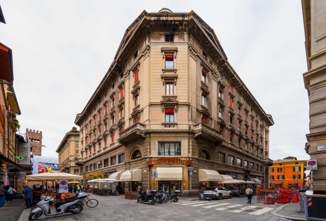 Casa Lusso con 3 Camere con Affaccio Esclusivo su San Petronio - B&B Bologna