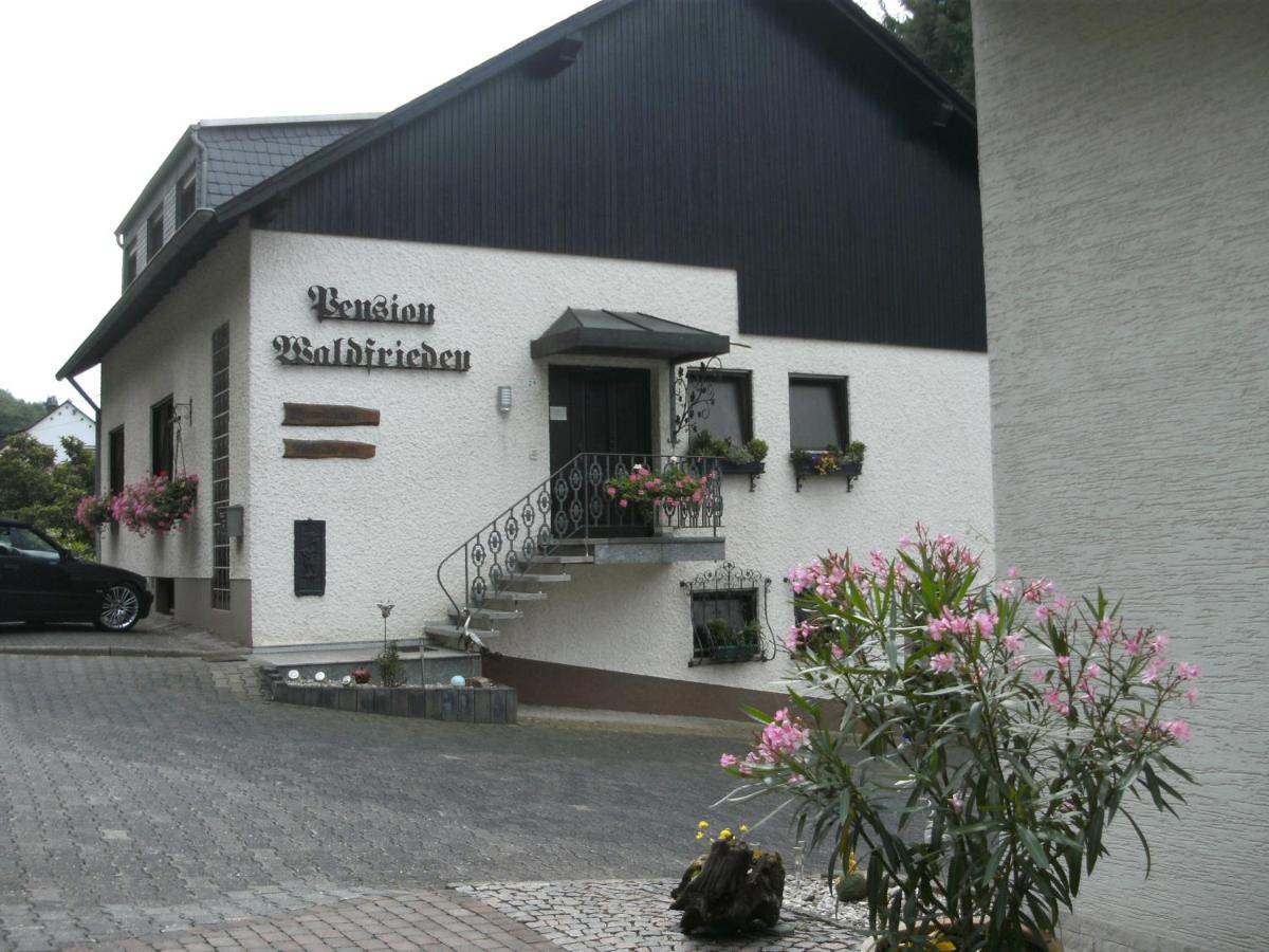 B&B Maring-Noviand - Pension Waldfrieden - Bed and Breakfast Maring-Noviand