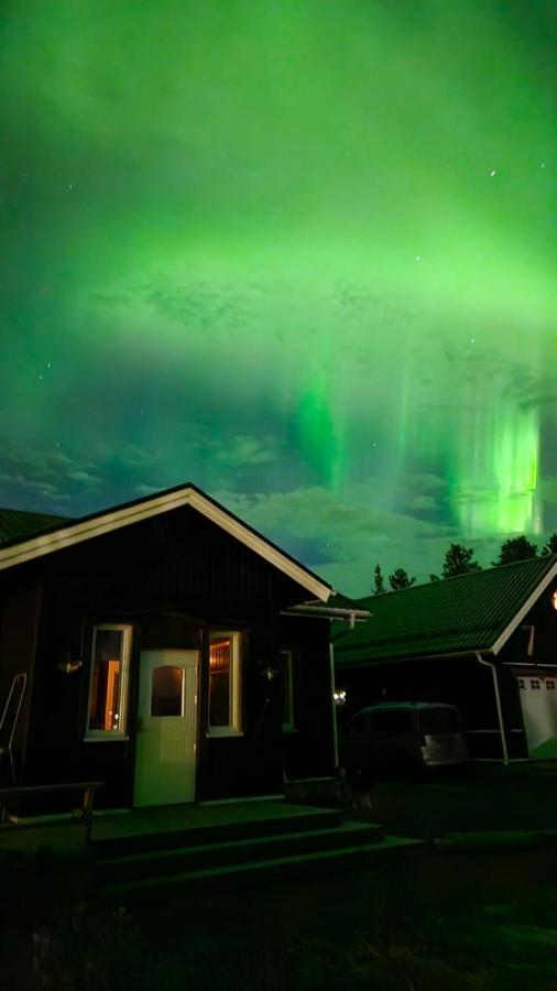 Riverfront Aurora Chalet - Chambres d’hôtes Kiruna