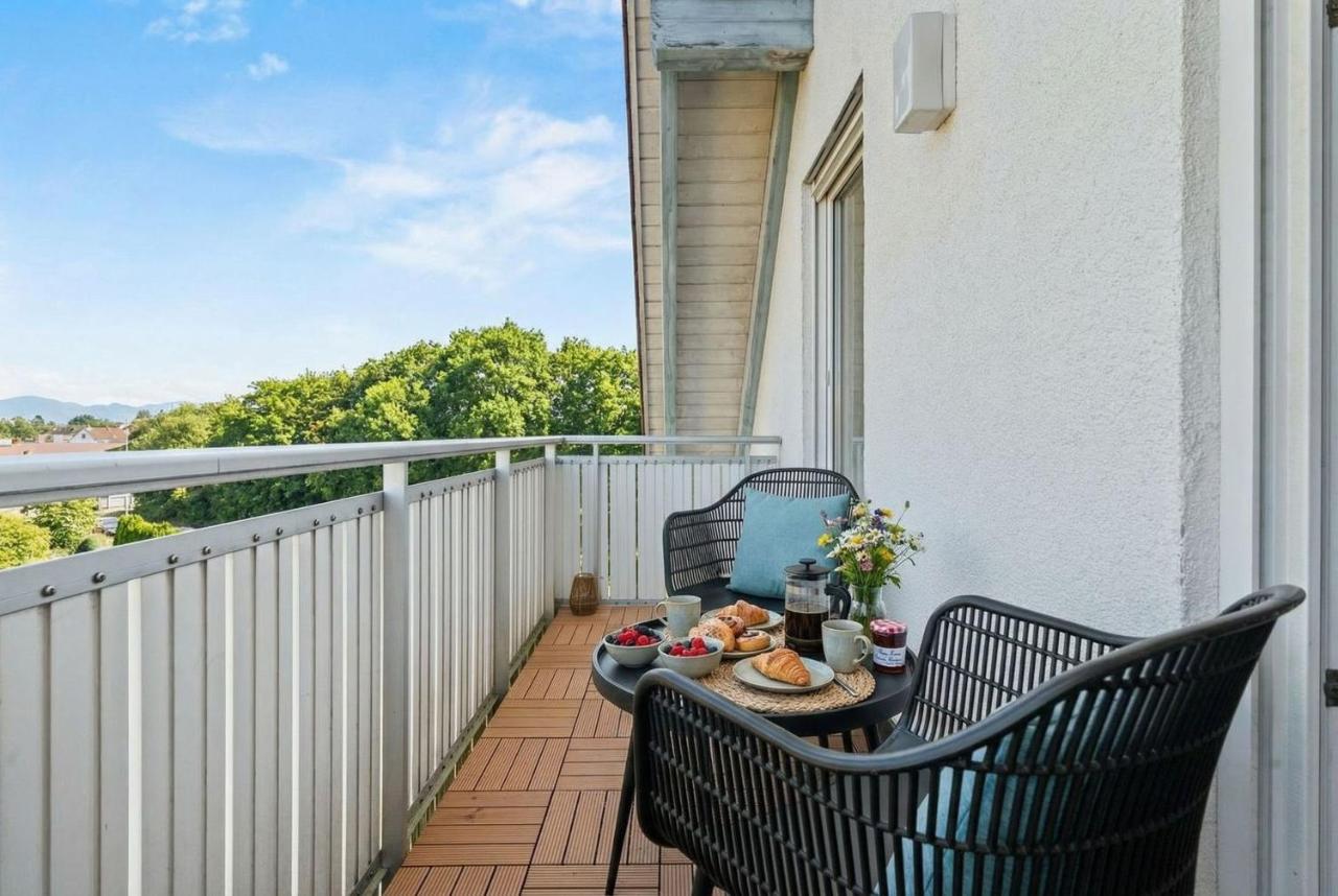 SEEbalance mit Alpenpanorama - Bed and Breakfast Friedrichshafen