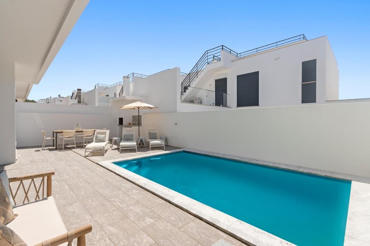 Modern Villa with Private Pool Near Baleal Beach - B&B Atouguia da Baleia