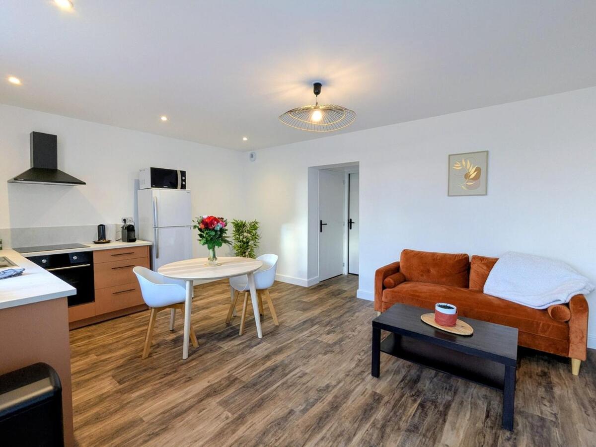 L'oasis ciné-balnéo Détente absolue - B&B Roanne