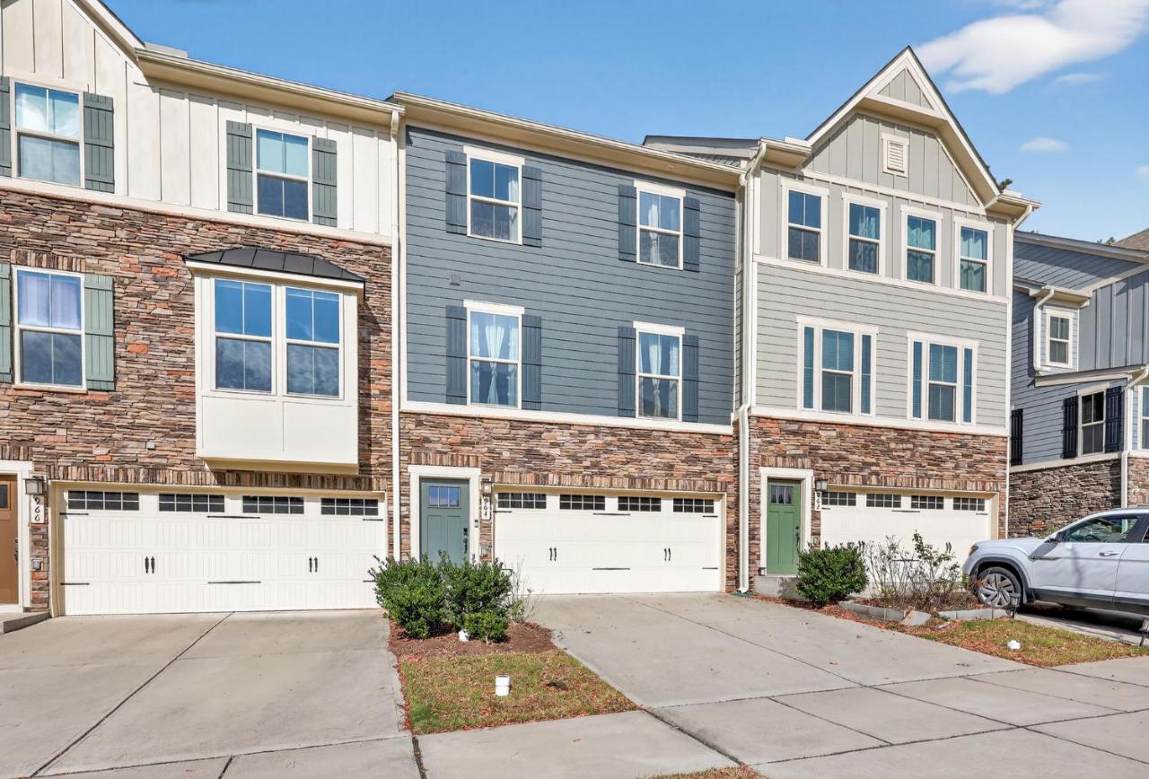 Capernaum Sanctuary - Minutes from Fenton, WakeMed, UNC Rex, RDU, RTP & Downtown - B&B Cary