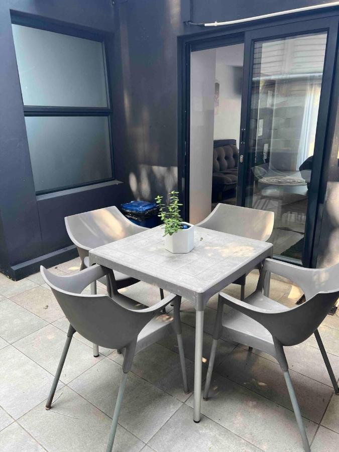 Three Waves - B&B Ballito