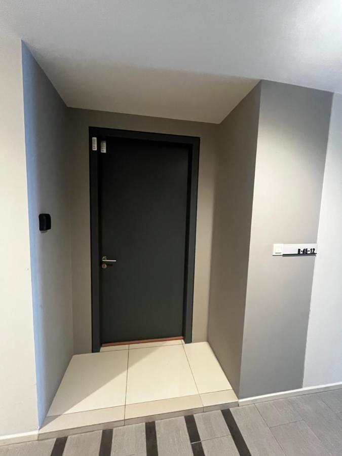 Stay & Living 2 Bedrooms By shkrnshh - B&B Cheras