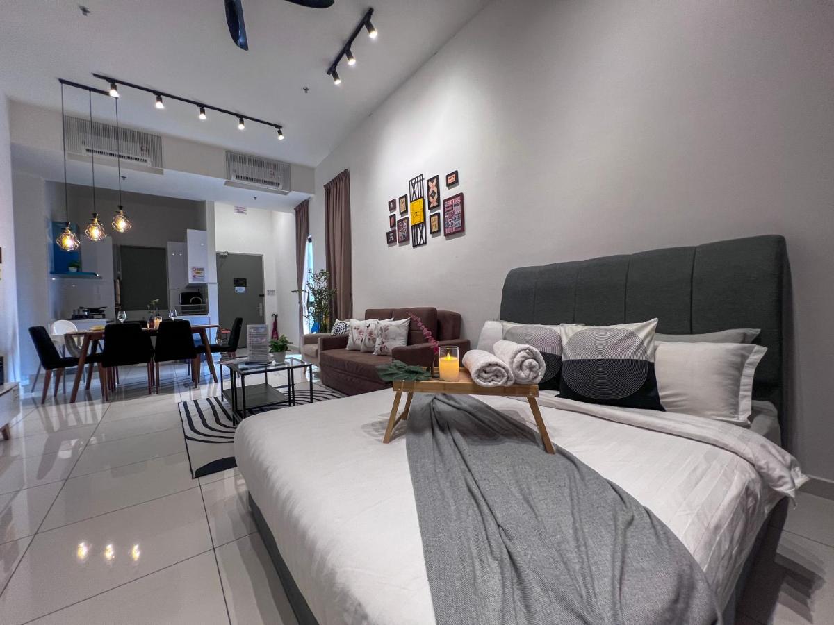 Apartamento de 2 dormitorios con balcón