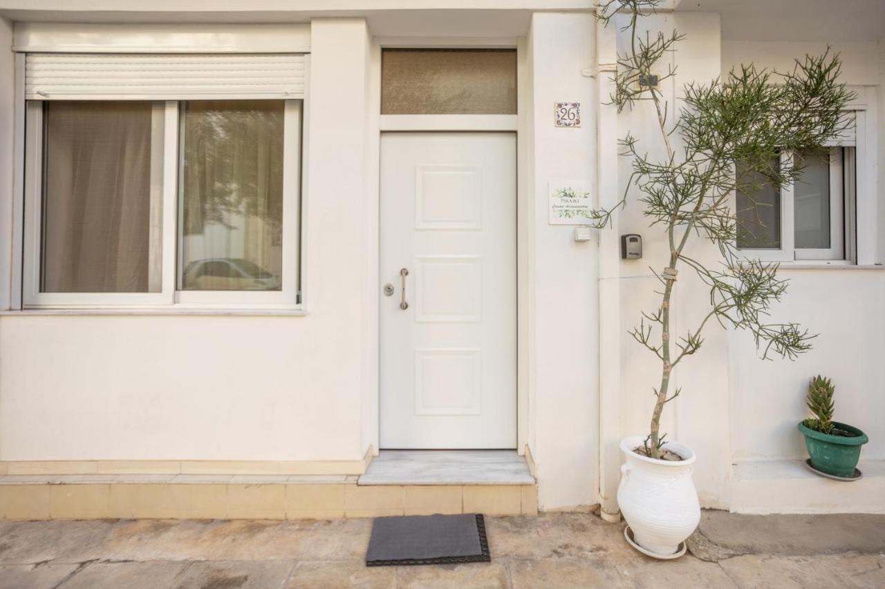 Piraiki Coastal Accommodation - Bed and Breakfast Piraeus