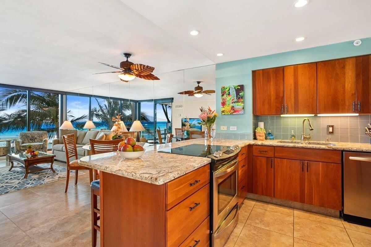 Mahana 307 · MA 307 OceanFront Condo w Pool AC - B&B Kahana