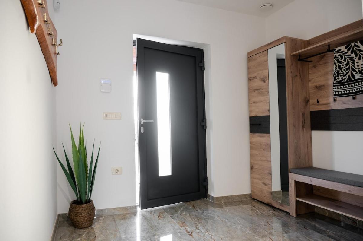 Vila Mira - B&B Gracischie