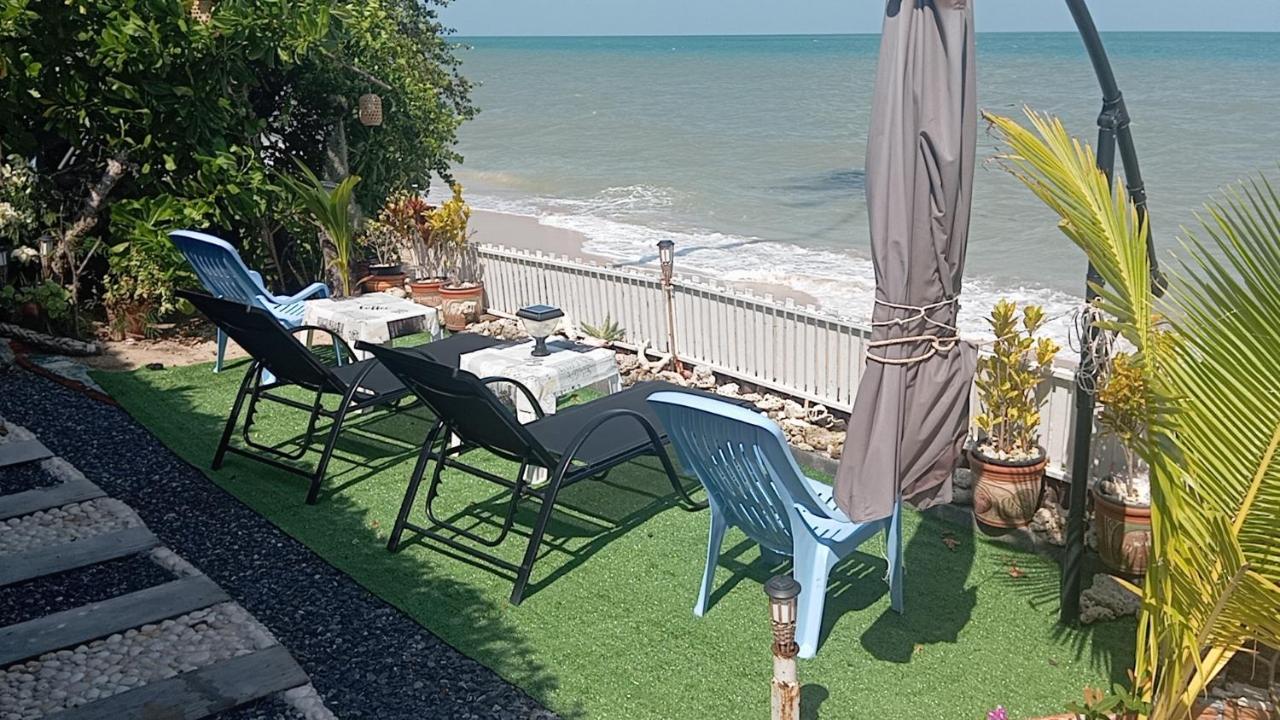 BANGPOR PARADAISE-PRIVATE FRONTBEACH VILLA , 3 bedroom on the bang por beach Maenam ,ko Samui - B&B Ban Bang Po