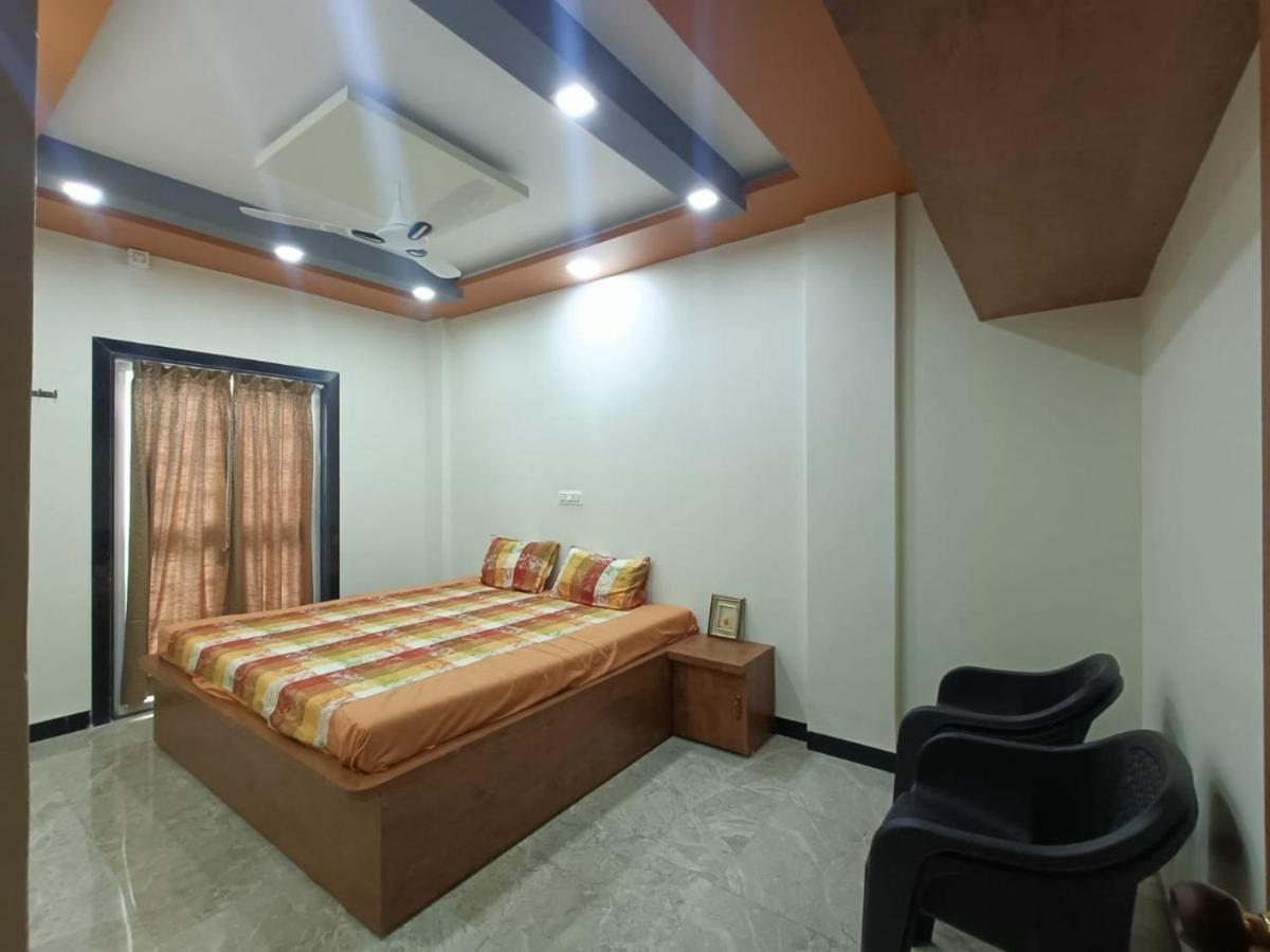 Swami Bhakt Nivas - Chambres d’hôtes Tuljāpur