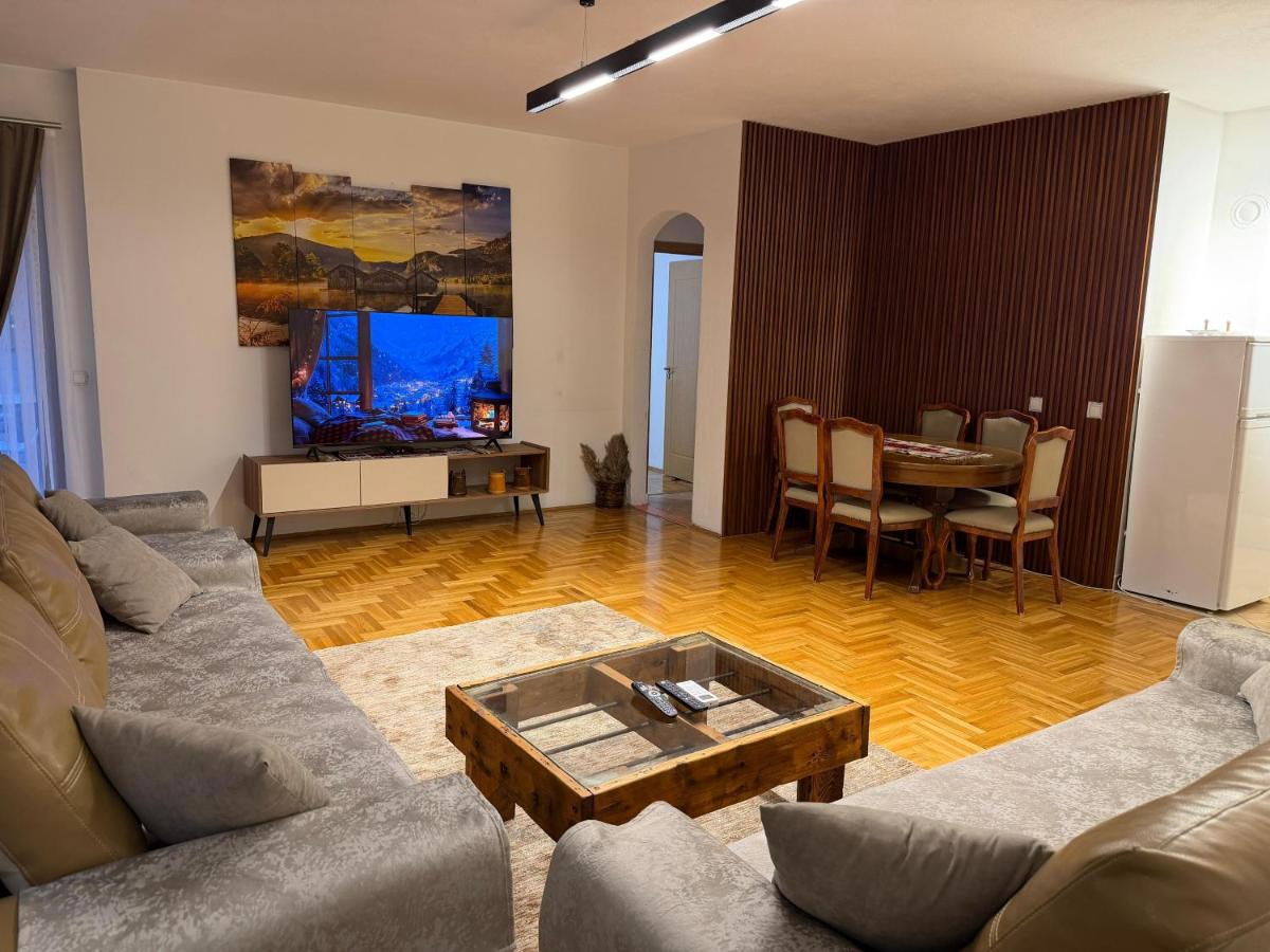 Ellie's Apartments - B&B Prishtina