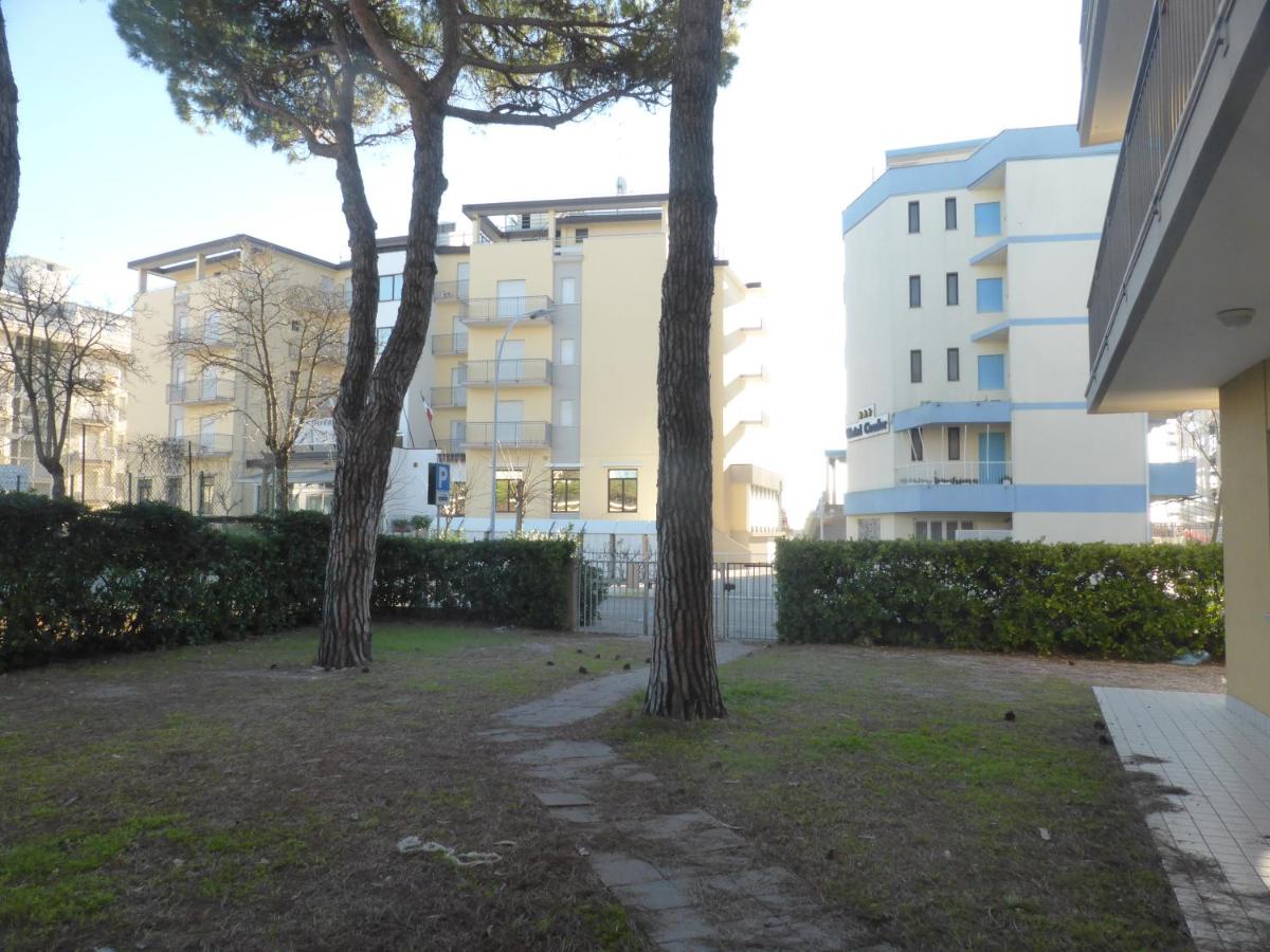 VILLA MARINA 3 CAMERE 2 BAGNI solo per famiglie PIAZZA NEMBER - B&B Lido di Iesolo