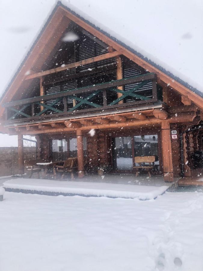 Zrub Kriváň Drevená chata s výhľadom na Tatry - Chambres d’hôtes Závažná Poruba