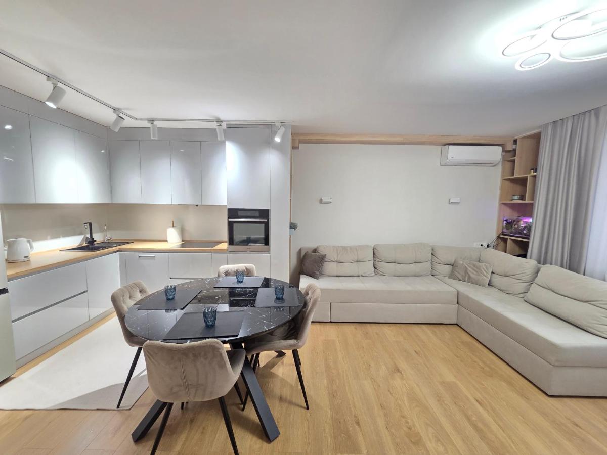 Rent Lux Apartment in Chisinau - B&B Chişinău