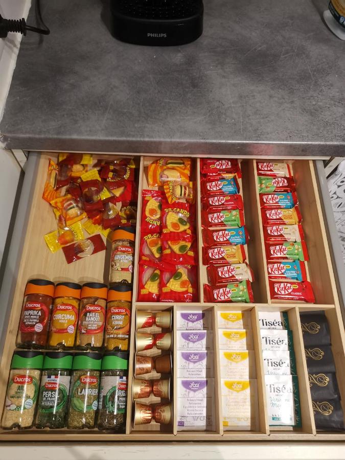 Le Charmant -15 min de Paris - Cosy & Élégant - Parking Privé - B&B L'Haÿ-les-Roses