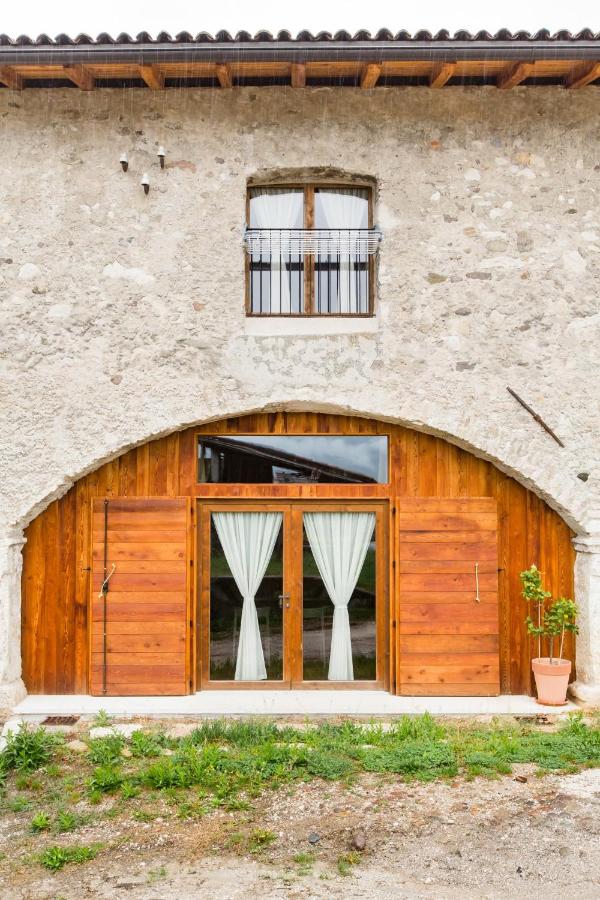 Maso Zandonai - Bed and Breakfast Volano