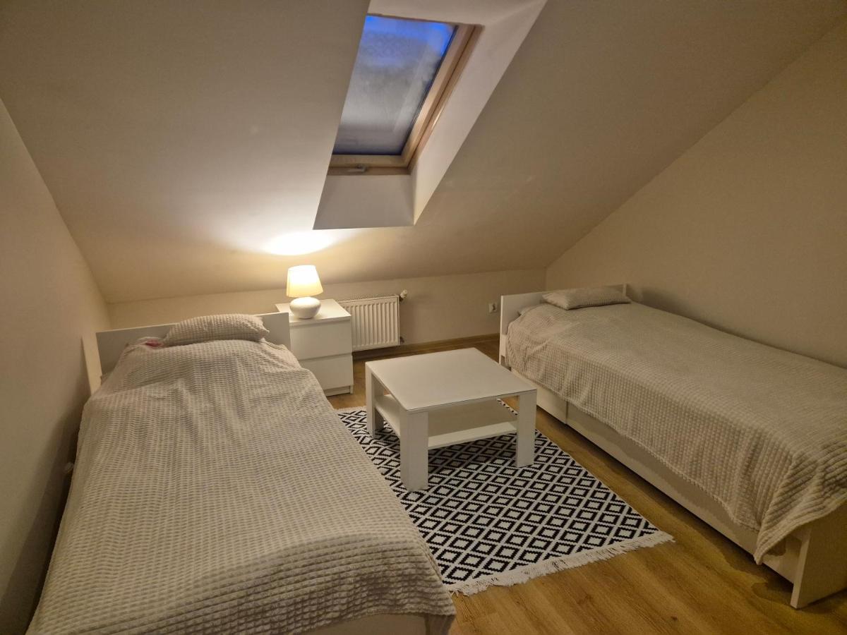 Habitación Doble con baño privado - 2 camas