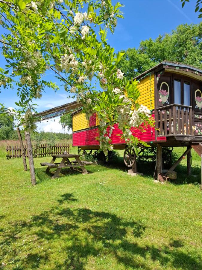 Roulotte Belle des Prés - Ferienwohnung Sigalens