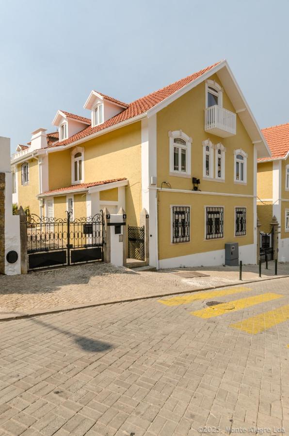 Casa do Tamariz, XIX century Beach House - B&B Estoril