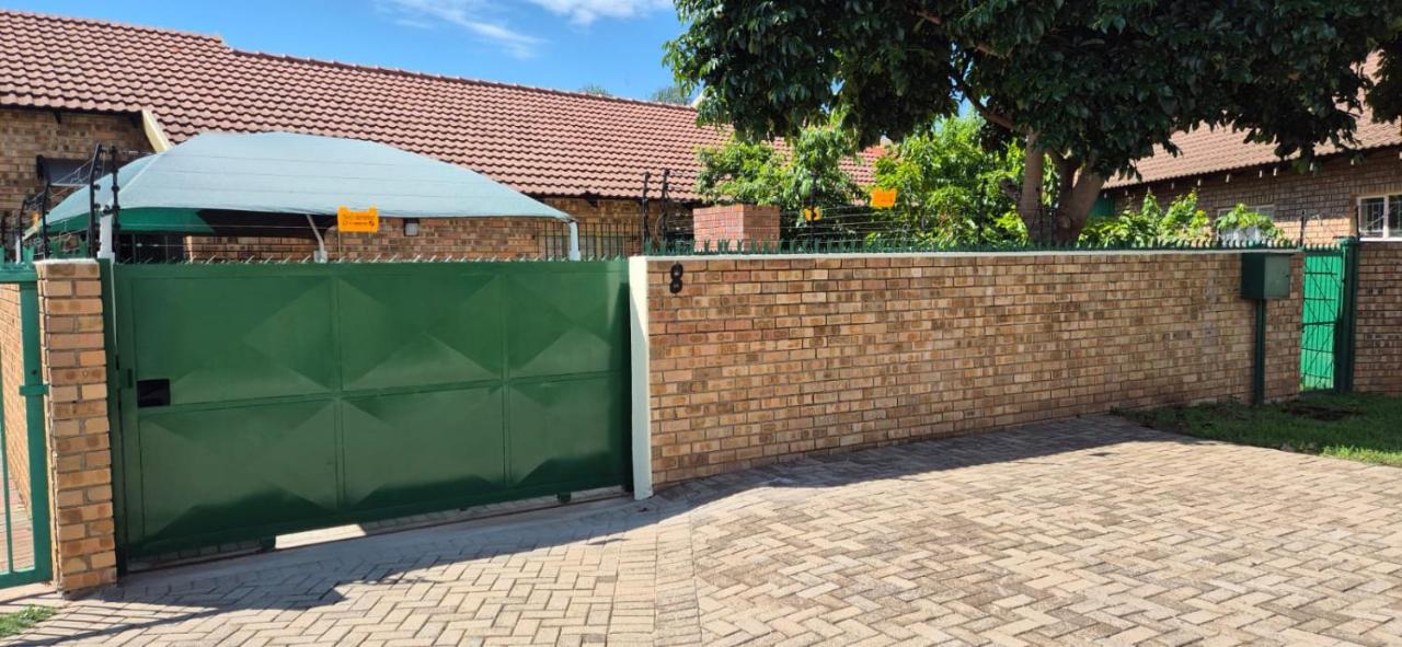 Omega 8 - Chambres d’hôtes Polokwane