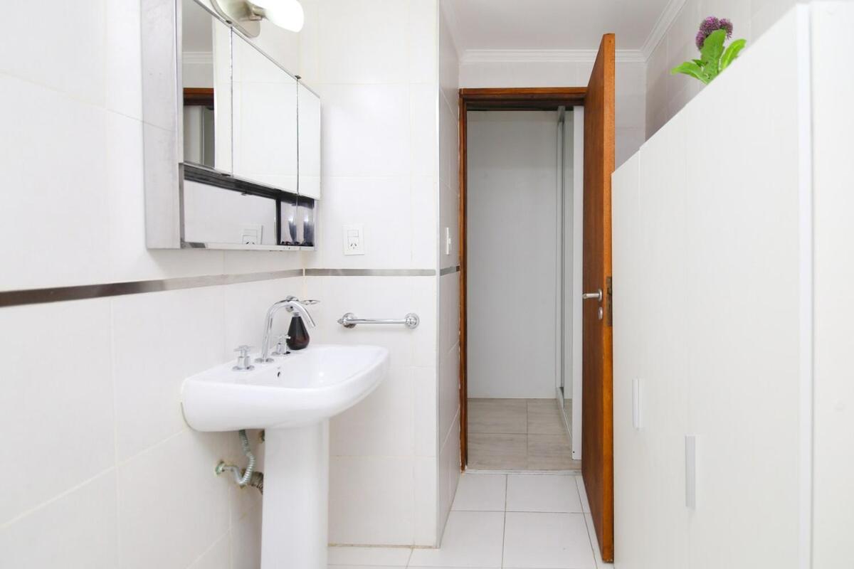 Monoambiente Hipólito Irigoyen con cochera - Santa Fe - B&B Santa Fe