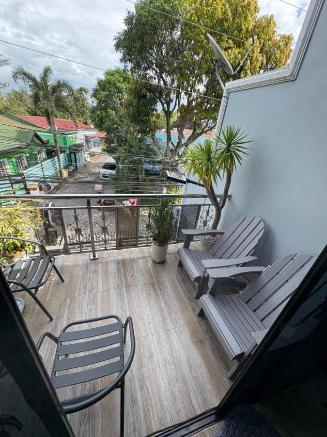 Goldland Caelestis Guest House - Bed and Breakfast Bacolod City