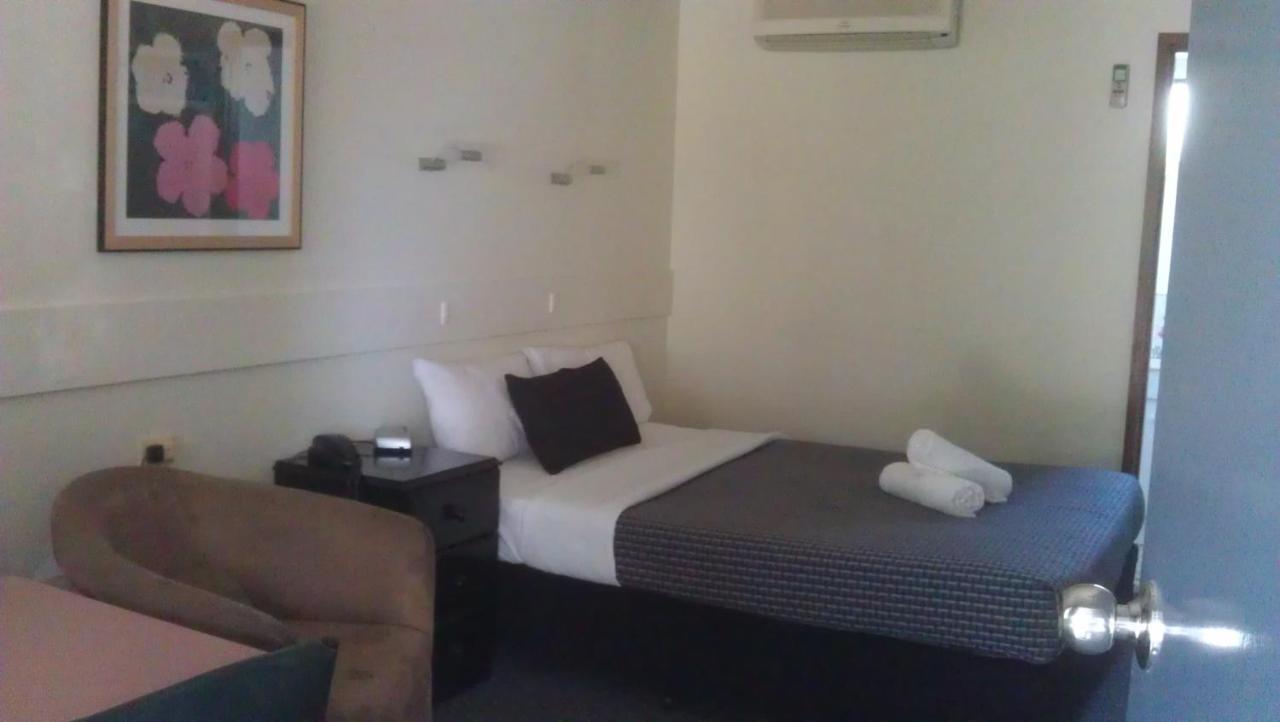 A Twin Room