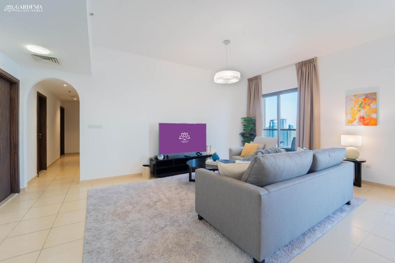 Apartment mit Aussicht und Balkon