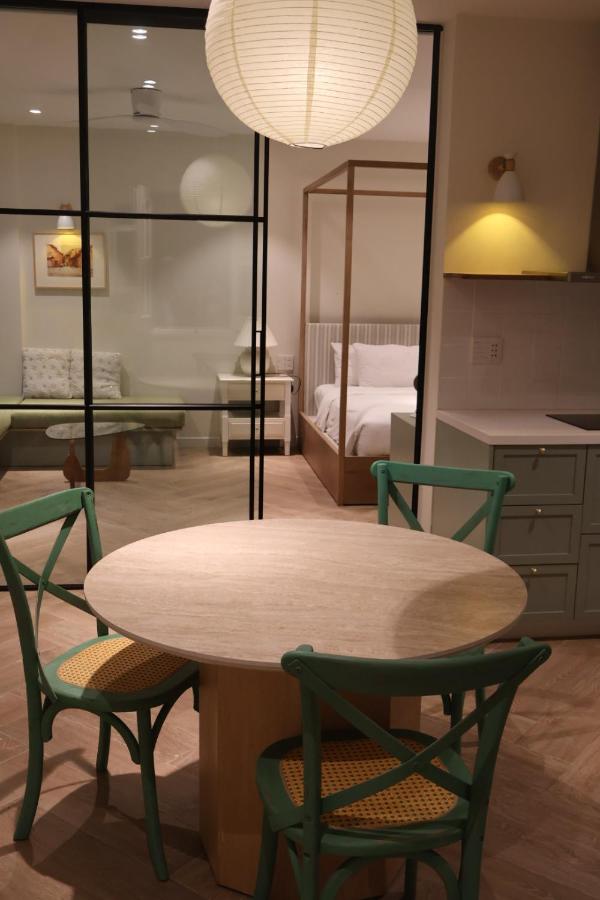 One-Bedroom Apartment with Pool View