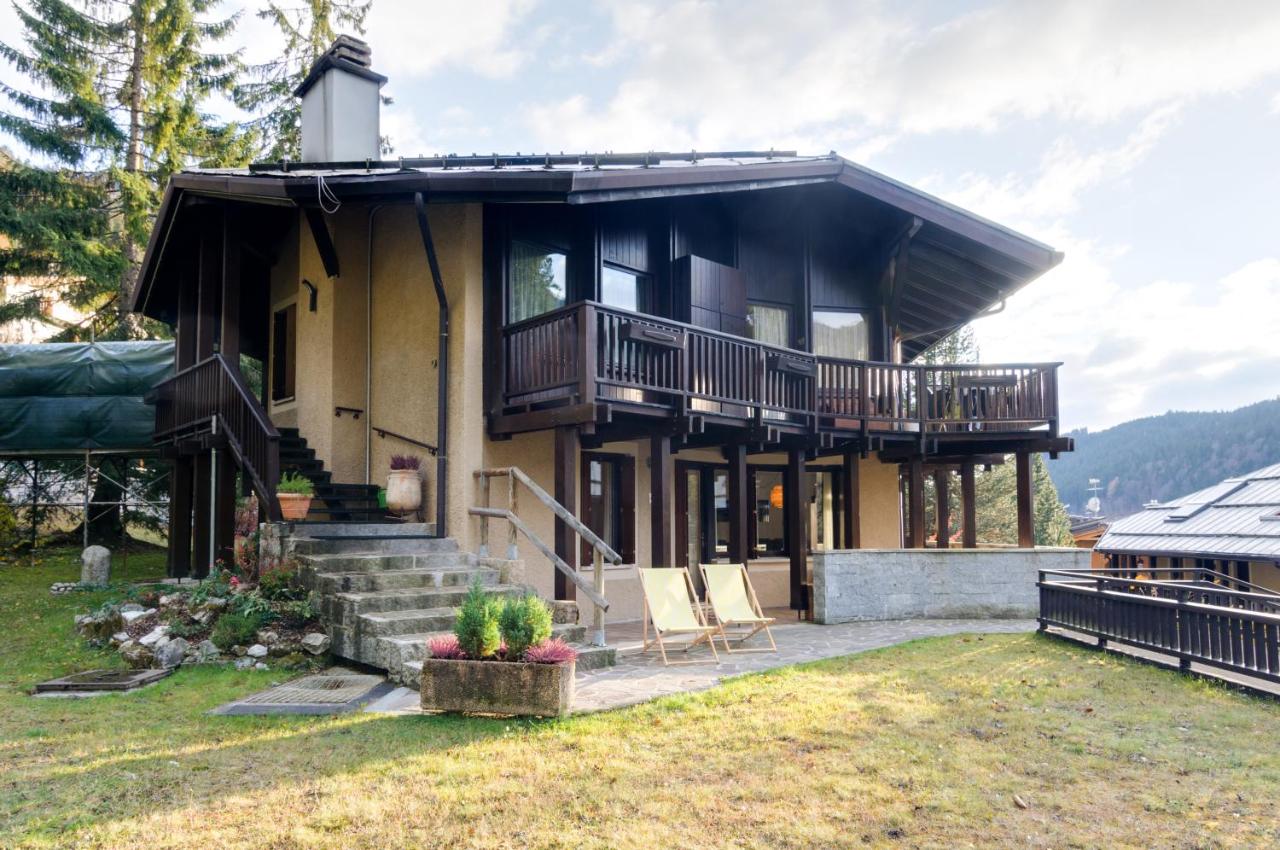 SPINALE casa in centro, arrivi con gli sci! SANIFICAZIONE A VAPORE - Chambres d'hôtes Madonna di Campiglio