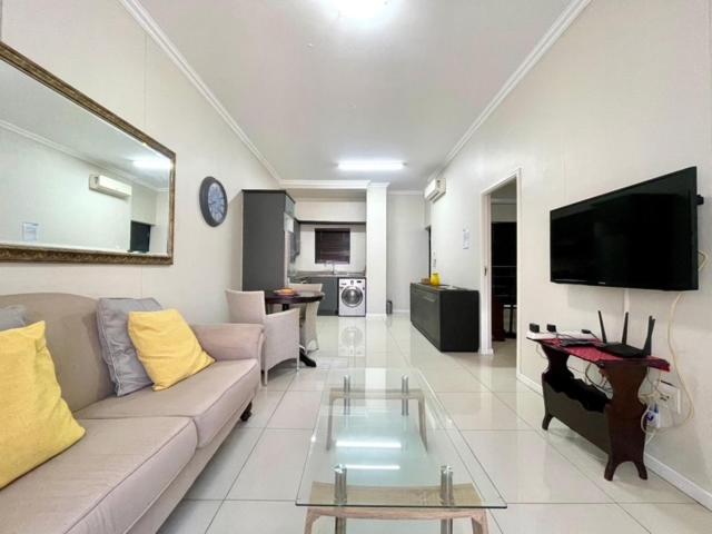 Urban L010 - Ferienwohnung Durban