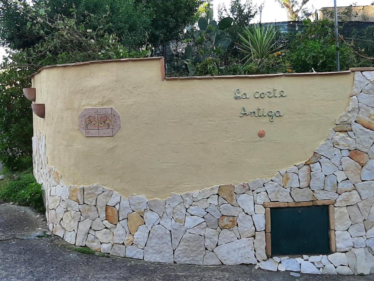 Sa Corte Antiga - Bed and Breakfast Nebida