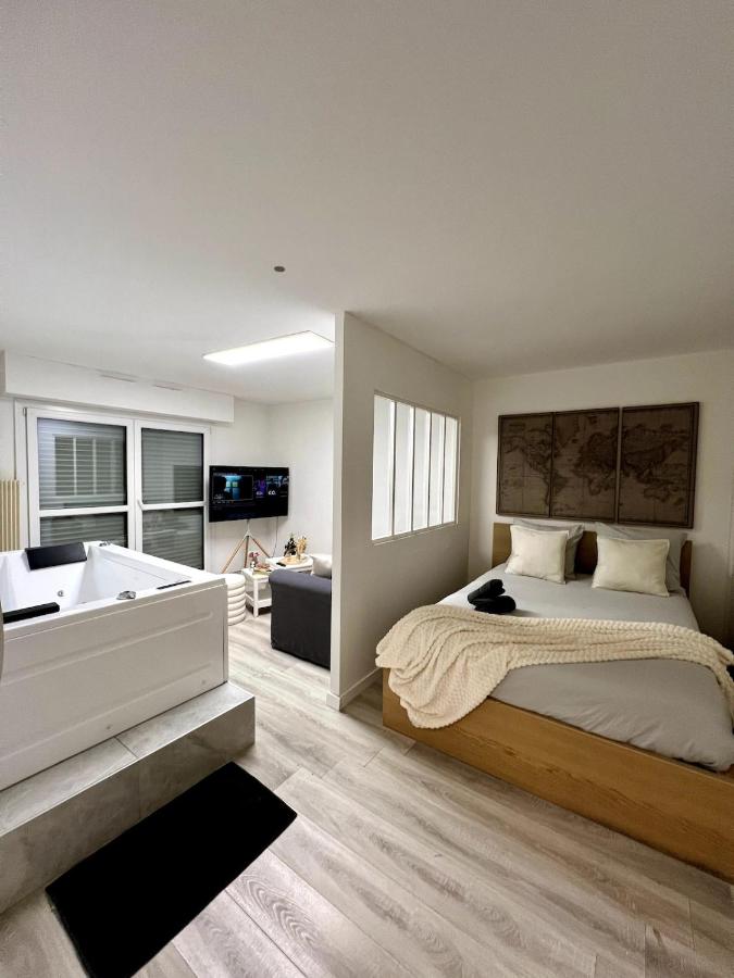 Appartement avec jacuzzi proche du centre - B&B Strasburgo