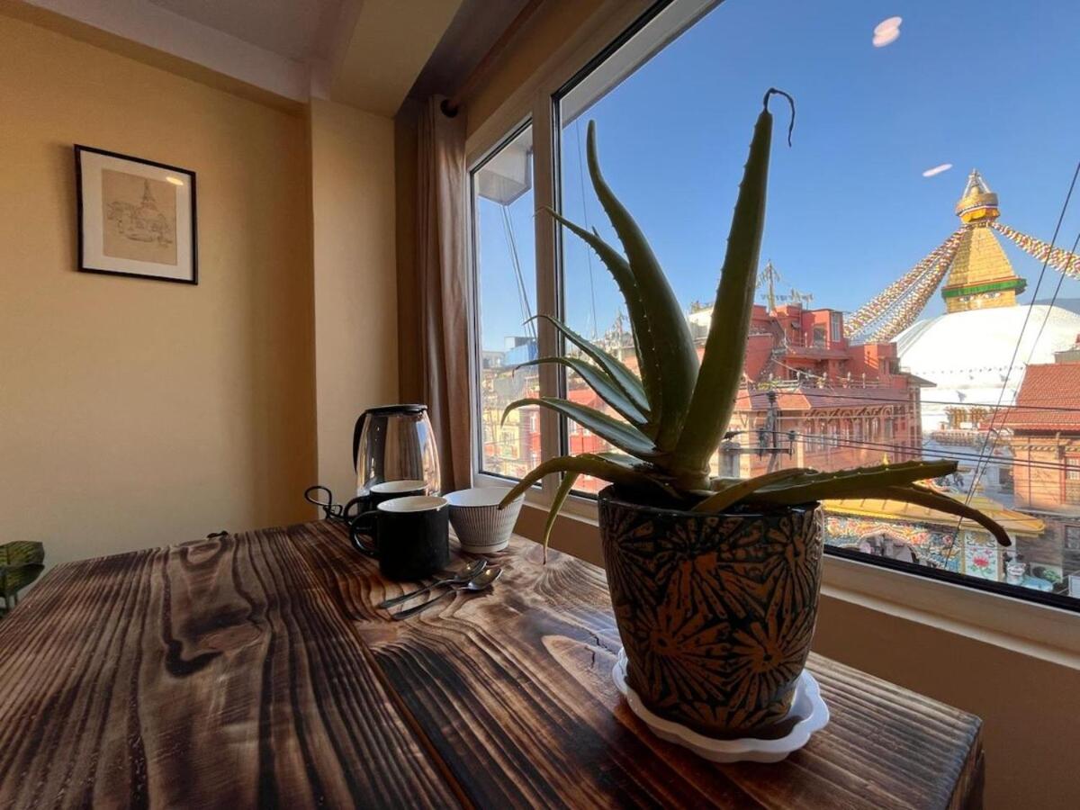 Big Traditional Room with Boudha Stupa View - Ferienwohnung Kathmandu
