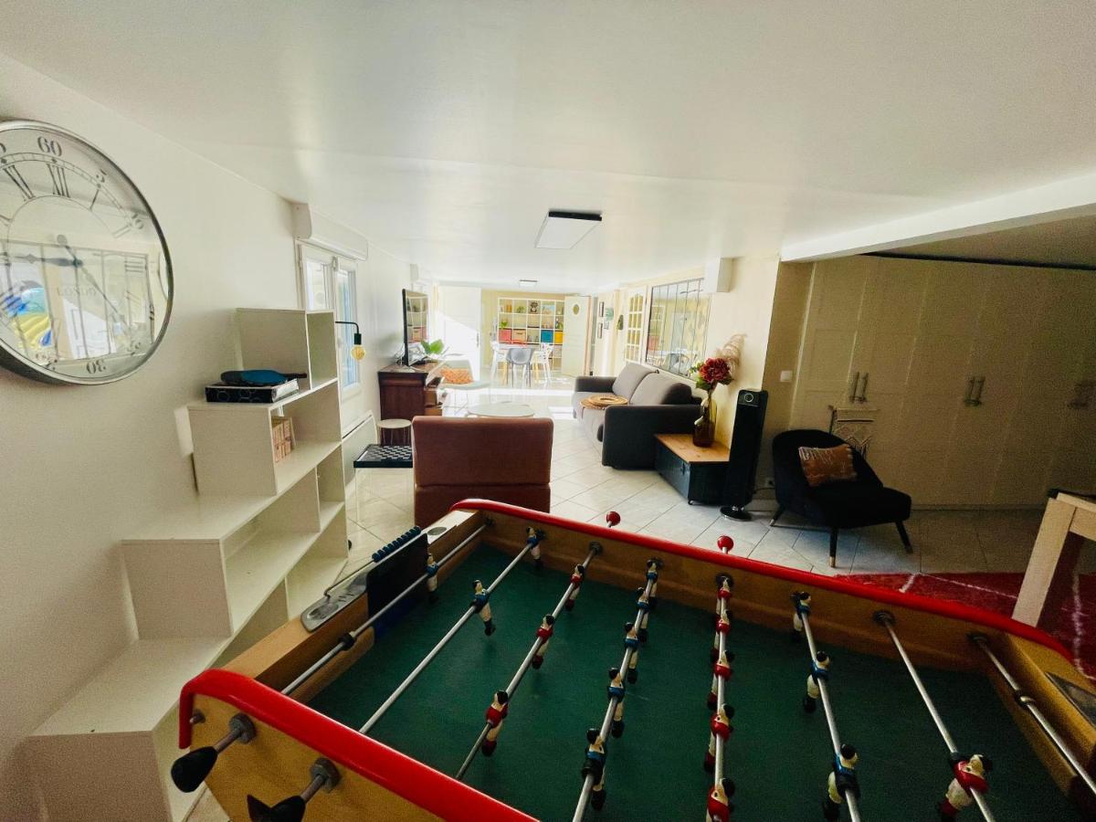 Appartement indépendant dans maison avec piscine privée - Bed and Breakfast Boissy-l'Aillerie