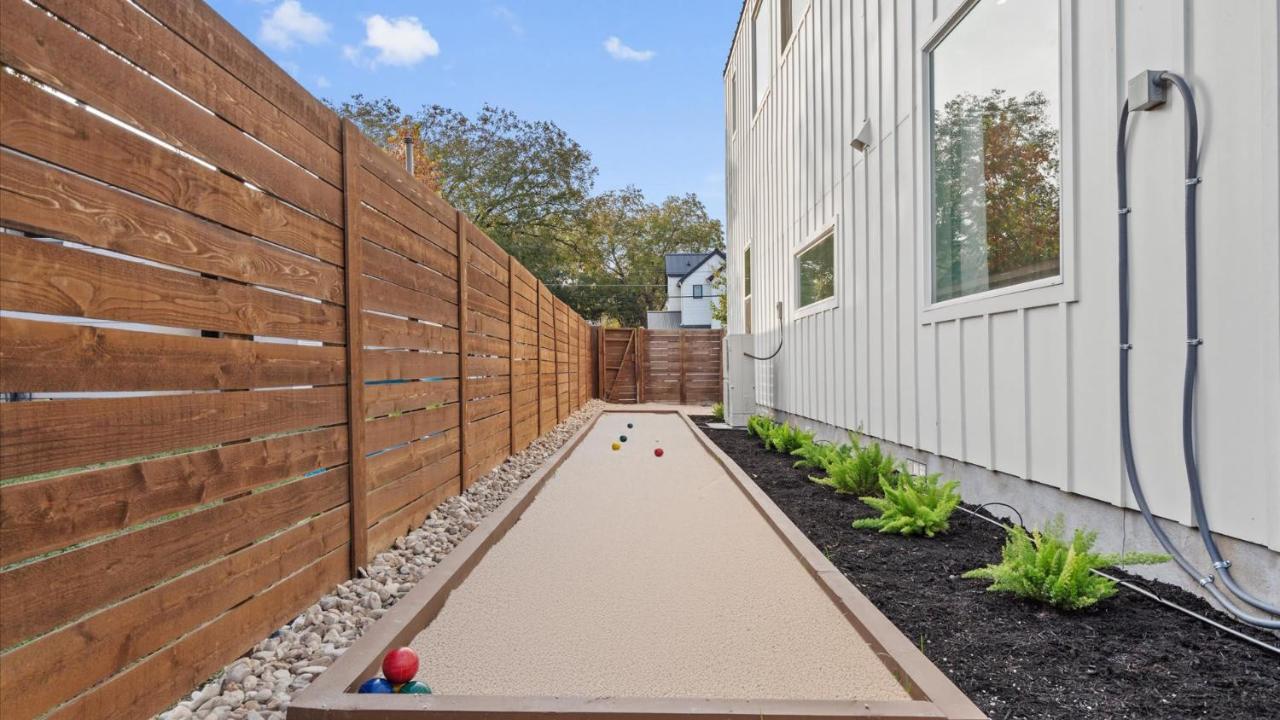 Brand New Low-Allergen Retreat with Hot Tub - B&B Austin