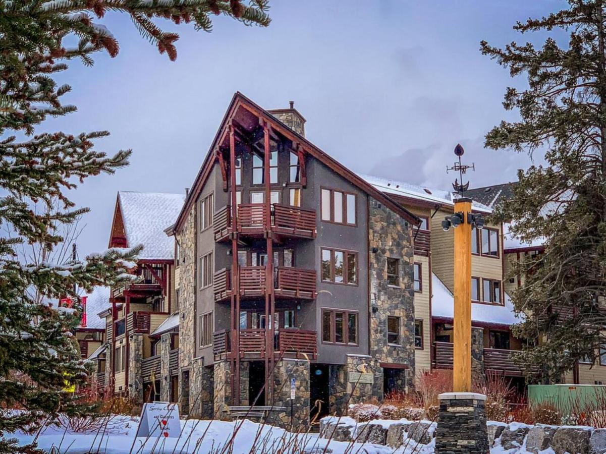 2BR Modern Luxe Condo with Hot Tub and Views - B&B Canmore