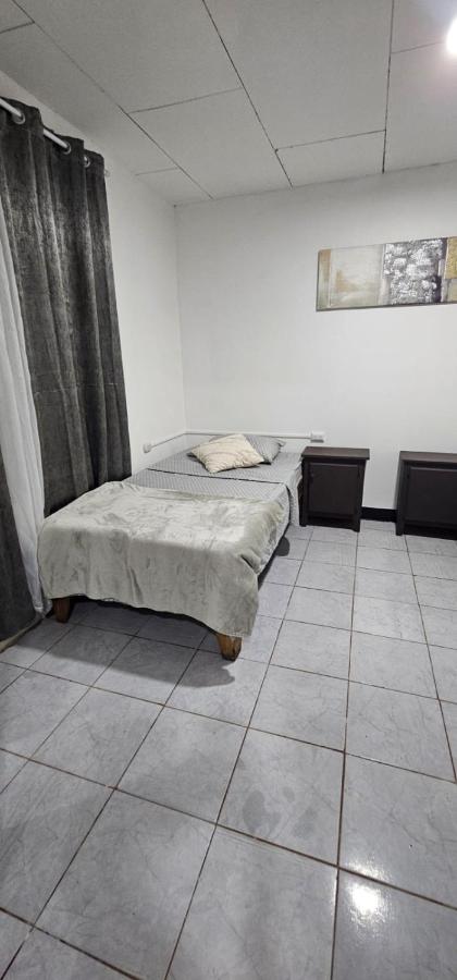 Camera con 2 Letti Matrimoniali 