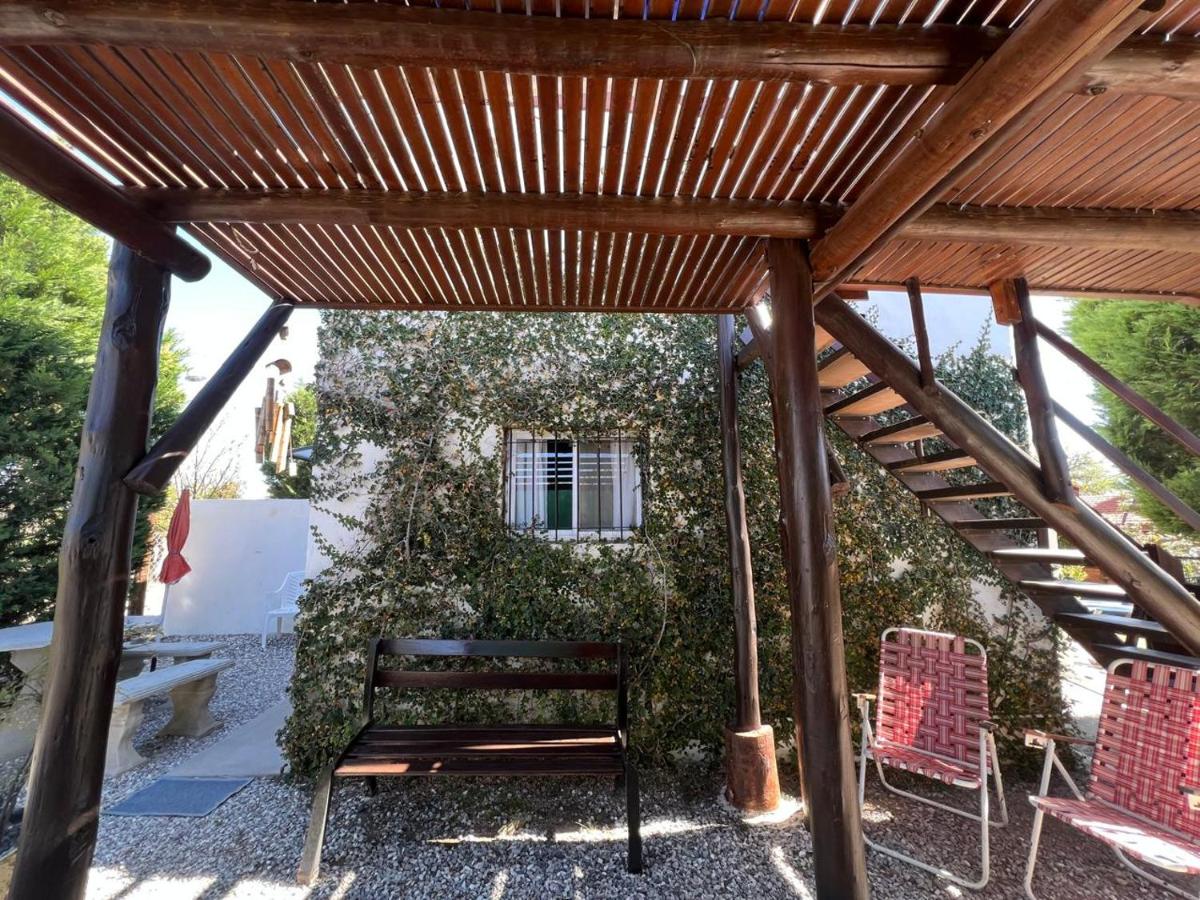 Cabañas Los Leones - B&B Capilla del Monte