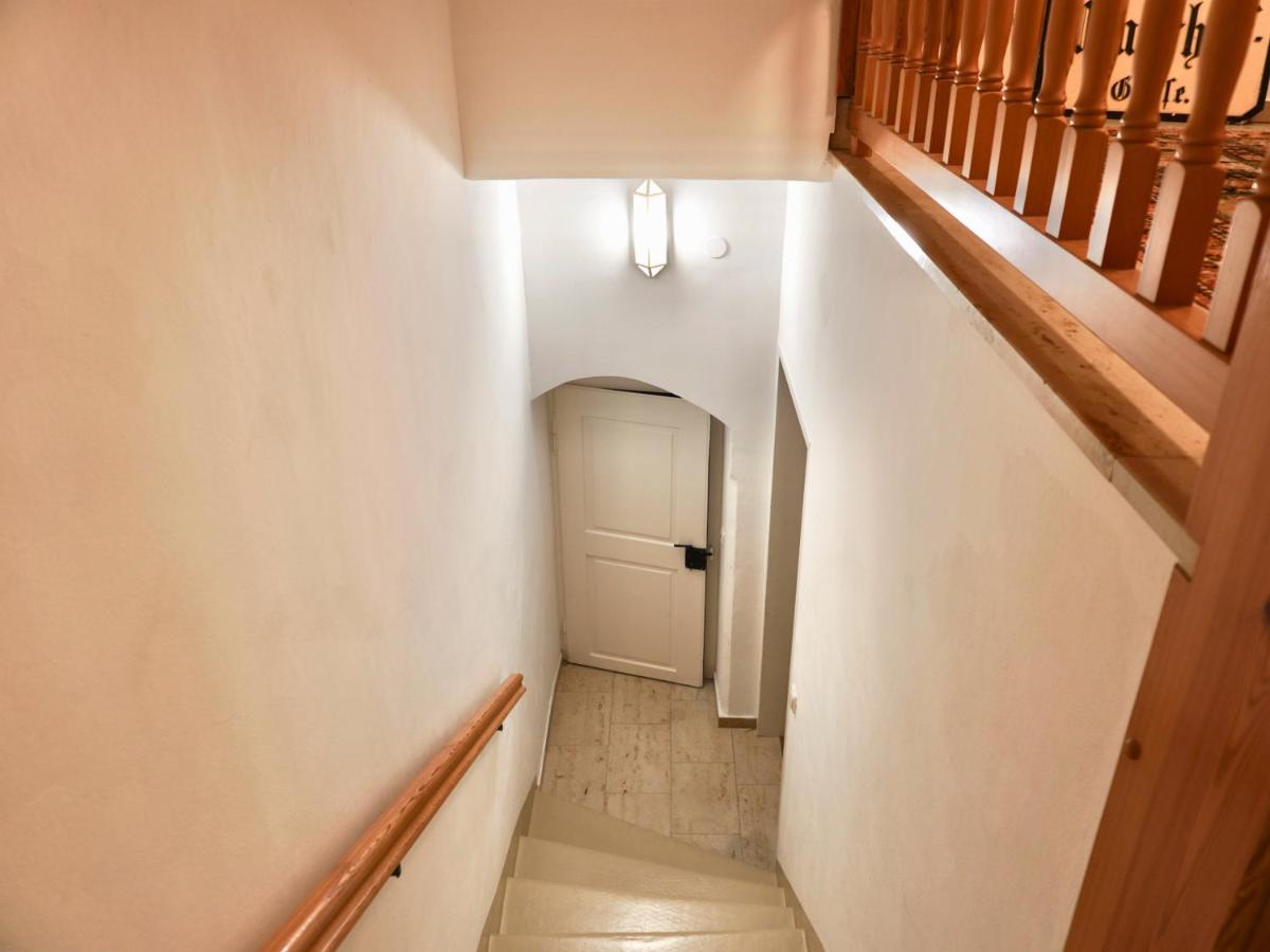 Altstadt Maisonette Gmunden DG mit Balkon und Seeblick - B&B Gmunden