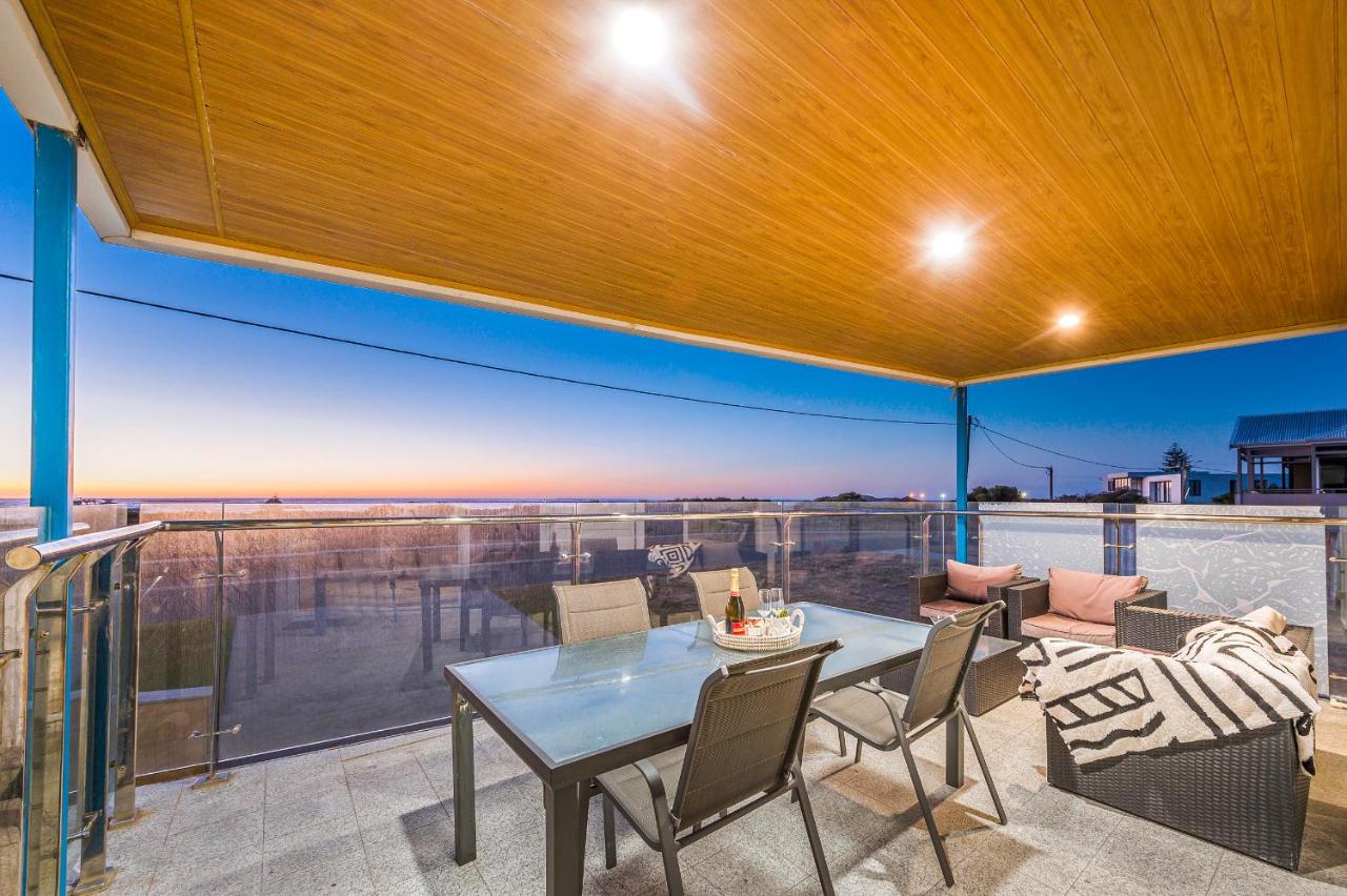 Oceans Waves - Luxury Apartment with ocean views - B&B Lancelin