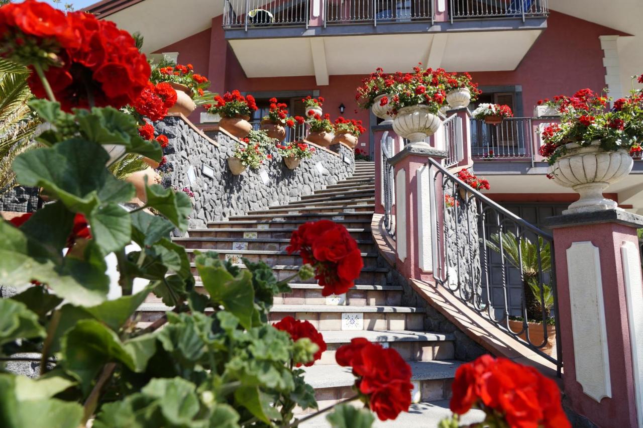 Villa esclusiva con piscina privata e vista Etna - B&B Zafferana Etnea