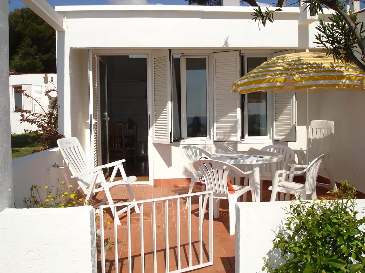 Bungalow Cala Llobeta 16 - B&B