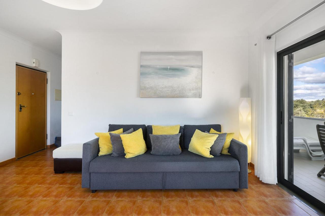 Vilita Oasis Family Apartment - B&B Pêra