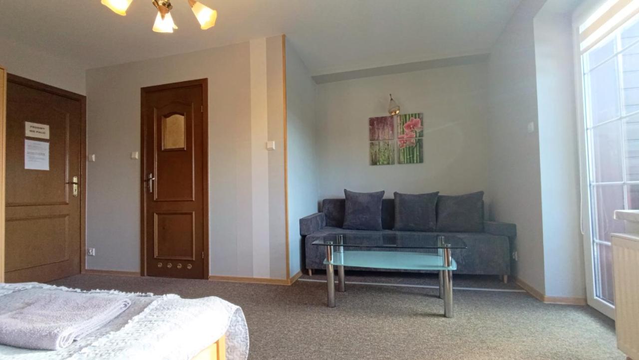 Dreibettzimmer mit Balkon