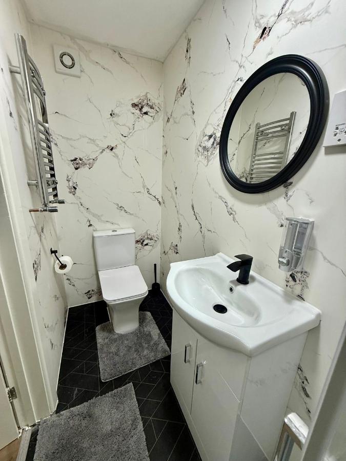 Deluxe Double Room with Shower