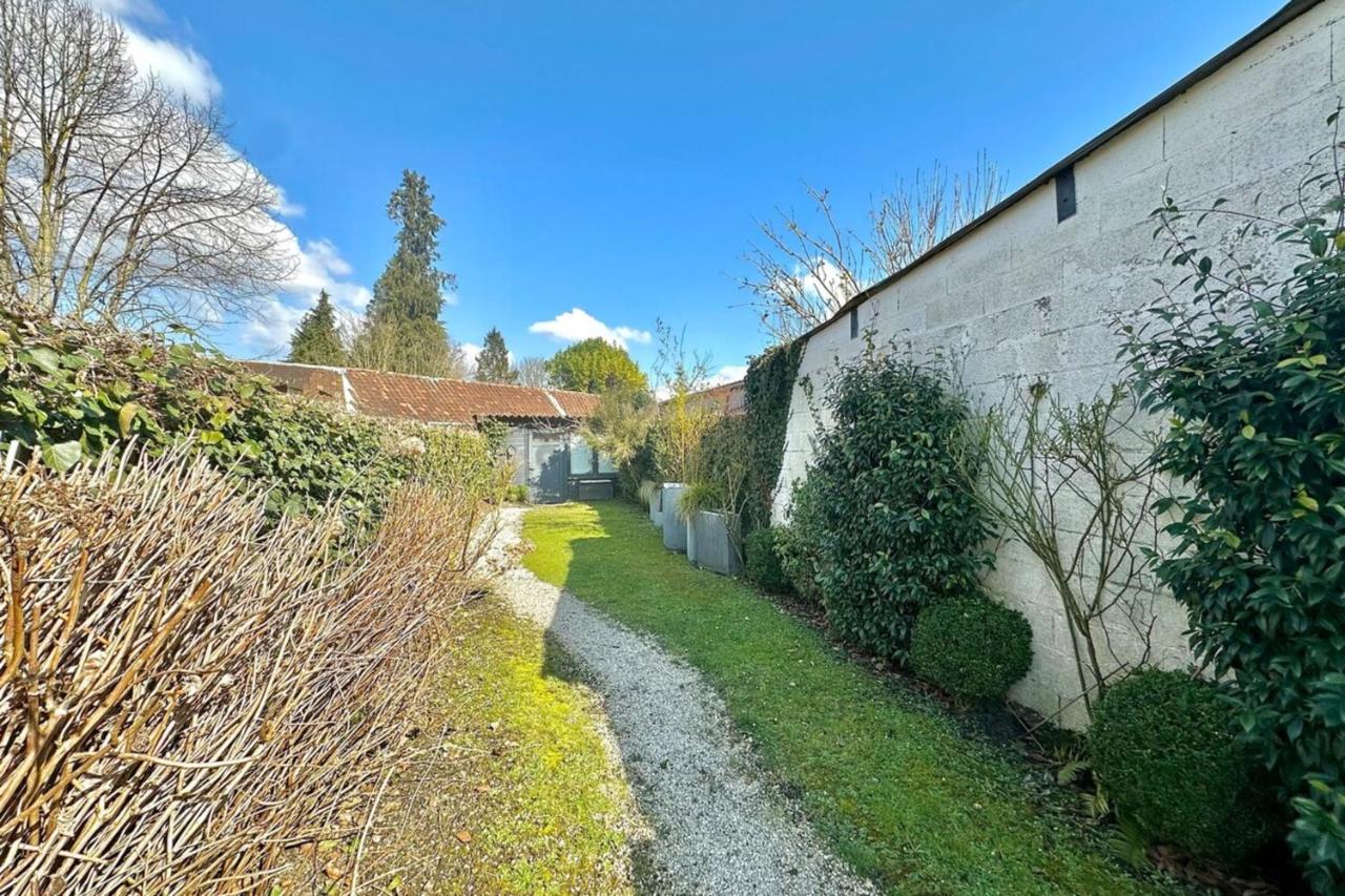 L'Abbevilloise Revisitée-WIFI-Centre ville-Jardin - Ferienwohnung Abbeville