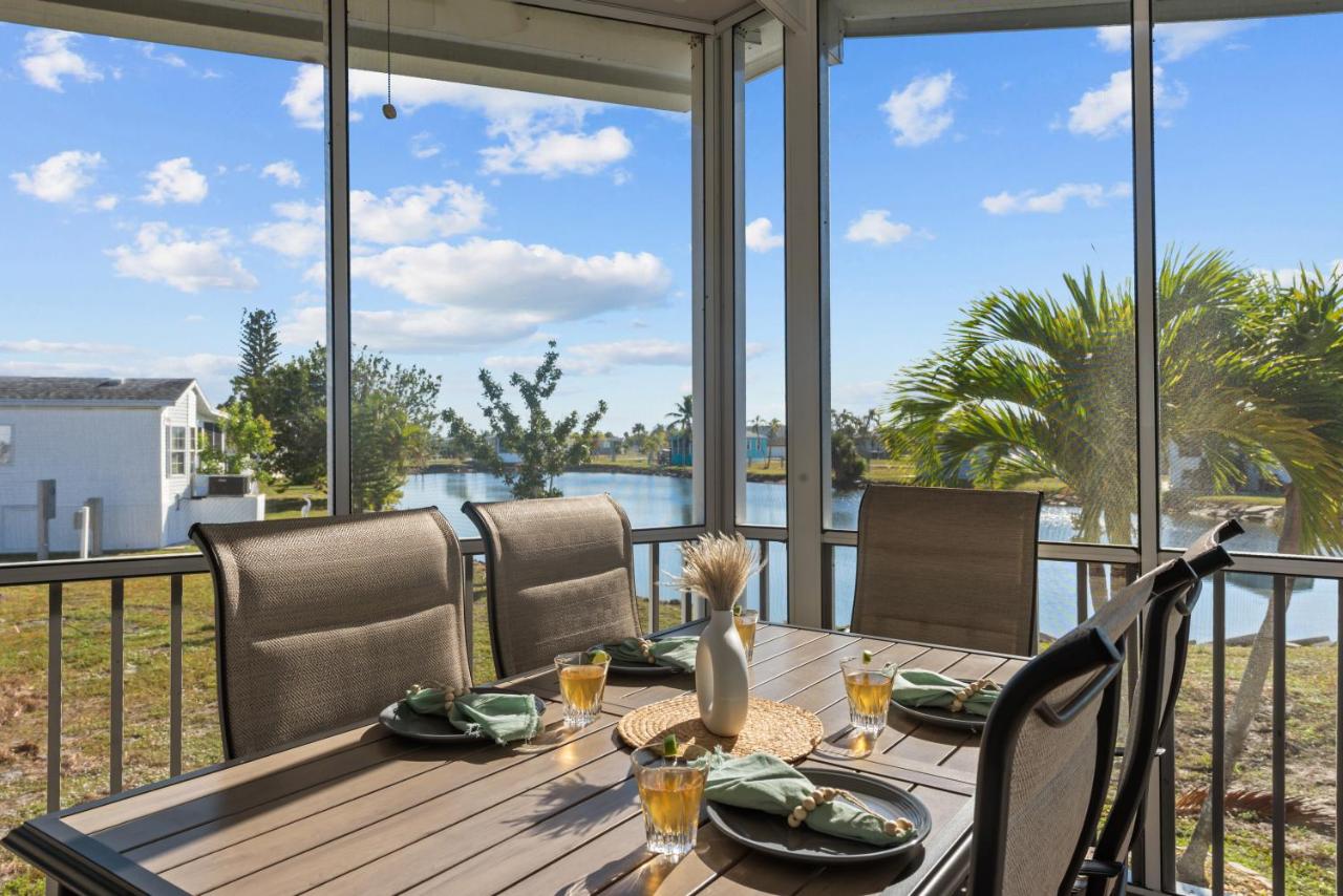 Sunny Retreat-Near Beach-Pickleball-Heated Pool! - B&B Fort Myers Beach