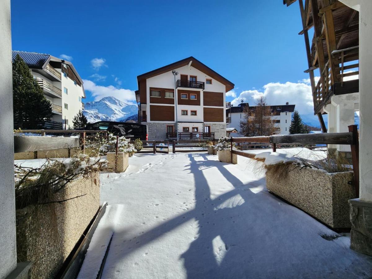 Hostdomus - Royal Oak - Ferienwohnung Sestriere